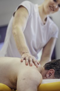 akademie_fuer_gesundheit_85-200x300 Medizinische Massage